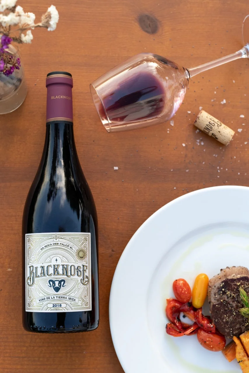 Blacknose Vino Tinto de la Tierra Ibiza