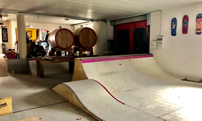 Olek Bondonio Halfpipe im Weinkeller